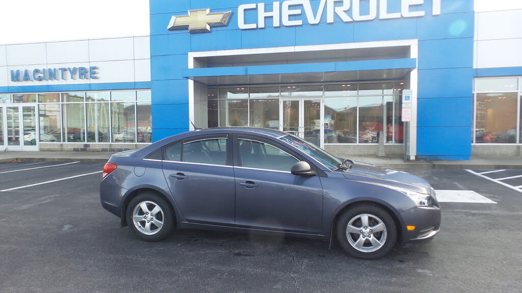 2013 Chevrolet Cruze 1LT Sedan FWD