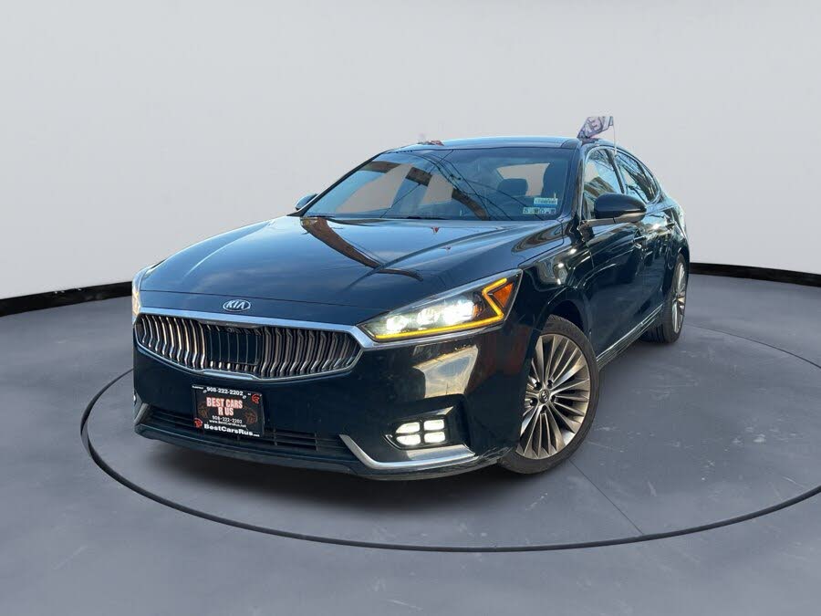 2017 Kia Cadenza Premium