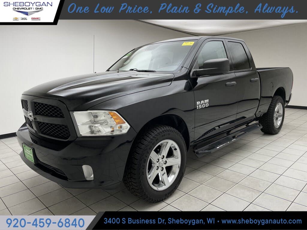 2017 RAM 1500 Express Quad Cab 4WD