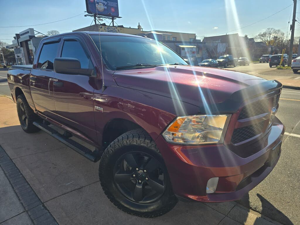 2018 RAM 1500 Express Crew Cab 4WD