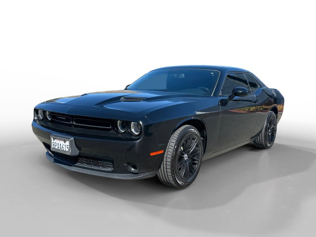 2019 Dodge Challenger SXT RWD