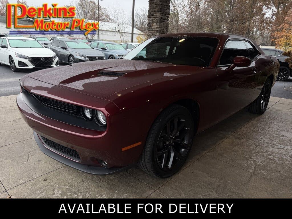 2022 Dodge Challenger SXT RWD