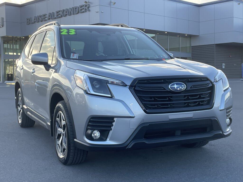 2023 Subaru Forester Premium Crossover AWD