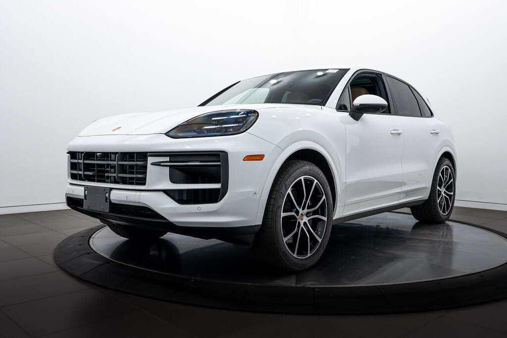 2025 Porsche Cayenne AWD