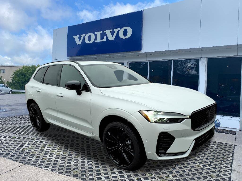 2026 Volvo XC60 B5 Ultra Black Edition AWD