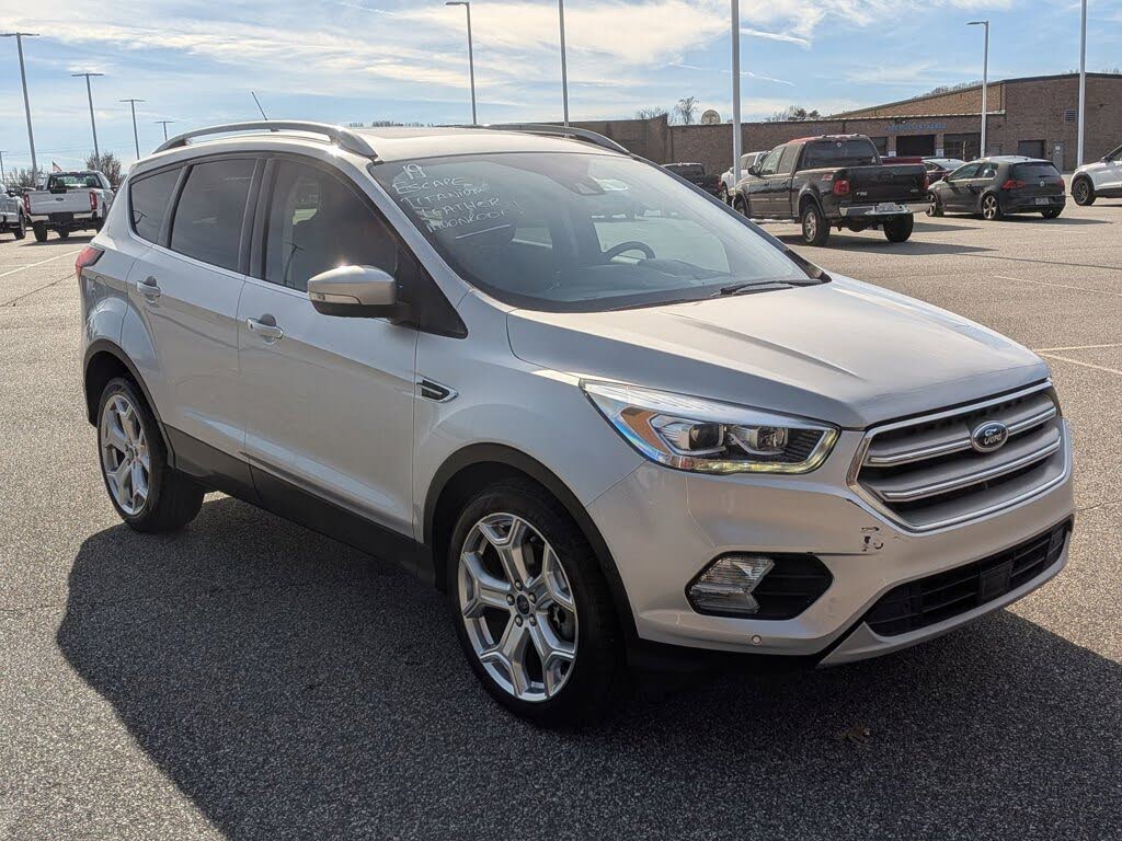 2019 Ford Escape Titanium FWD