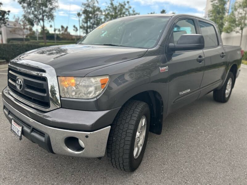 2013 Toyota Tundra Grade CrewMax 5.7L 4WD