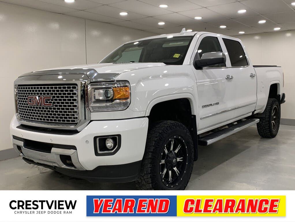 2016 GMC Sierra 2500HD Denali Crew Cab SB 4WD