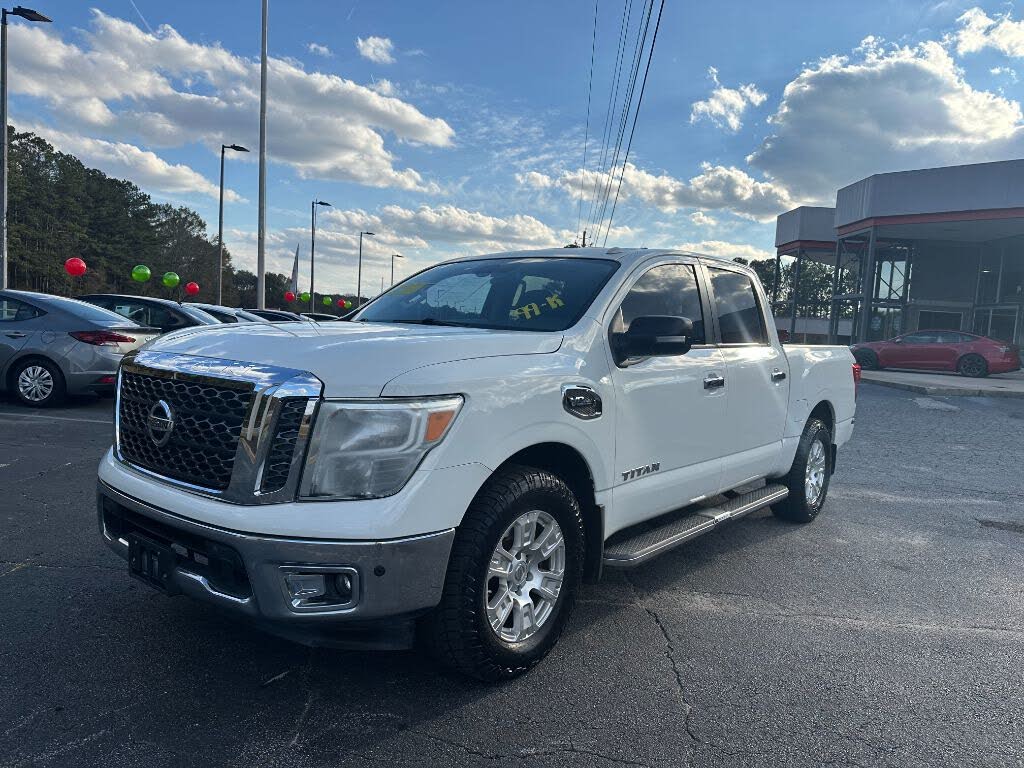 2017 Nissan Titan SV Crew Cab