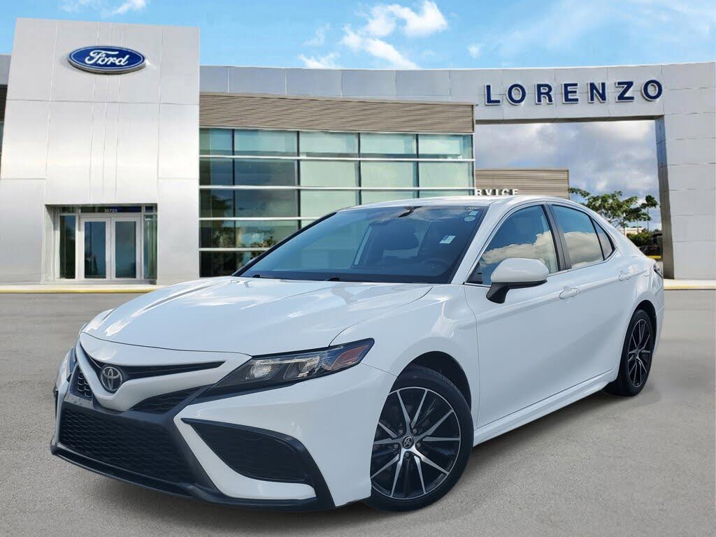 2021 Toyota Camry SE FWD