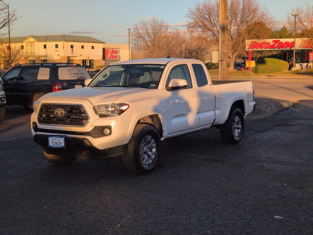 2018 Toyota Tacoma SR5 V6 Access Cab 4WD
