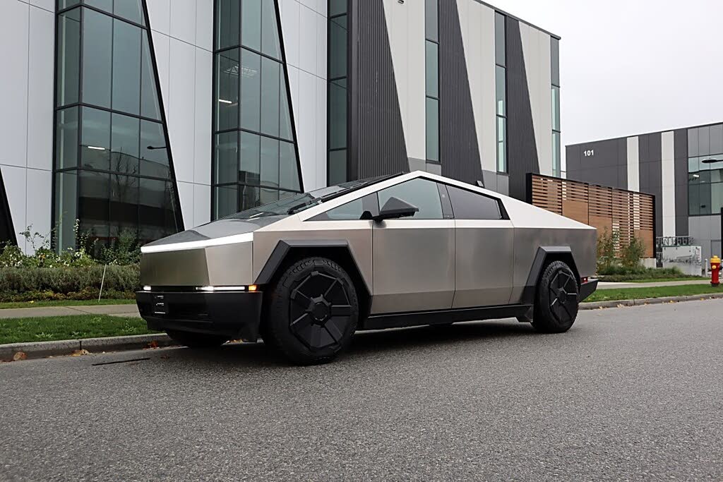 2024 Tesla Cybertruck Crew Cab AWD