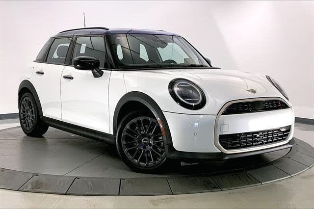 2025 MINI Cooper S Signature Trim 4-door Hatchback