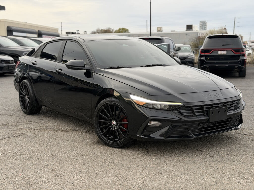 2025 Hyundai Elantra Preferred with Tech Package FWD