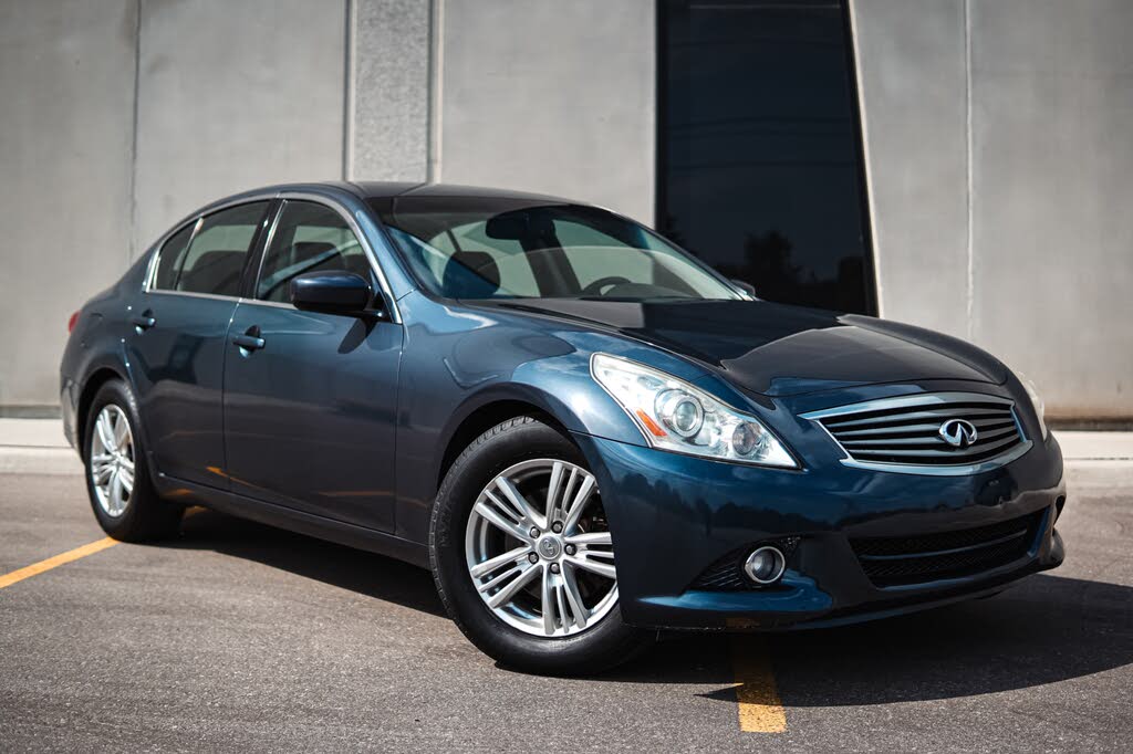 INFINITI G37 x Sedan AWD 2010
