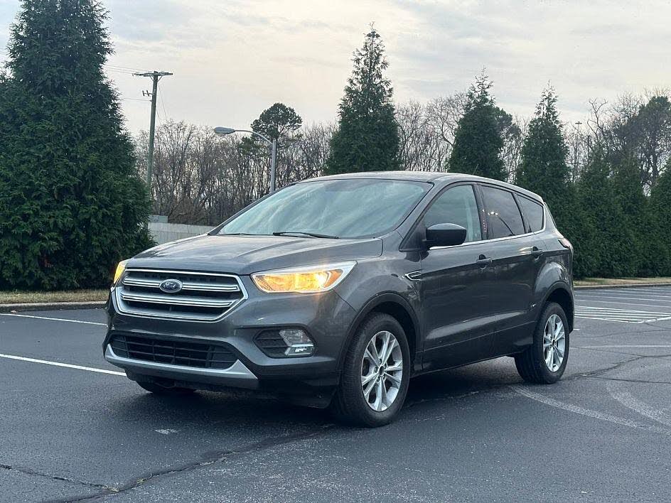 2017 Ford Escape SE FWD