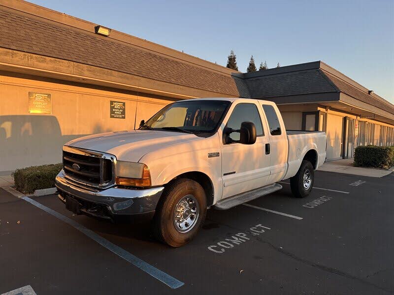 2001 Ford F-250 Super Duty XL Extended Cab SB
