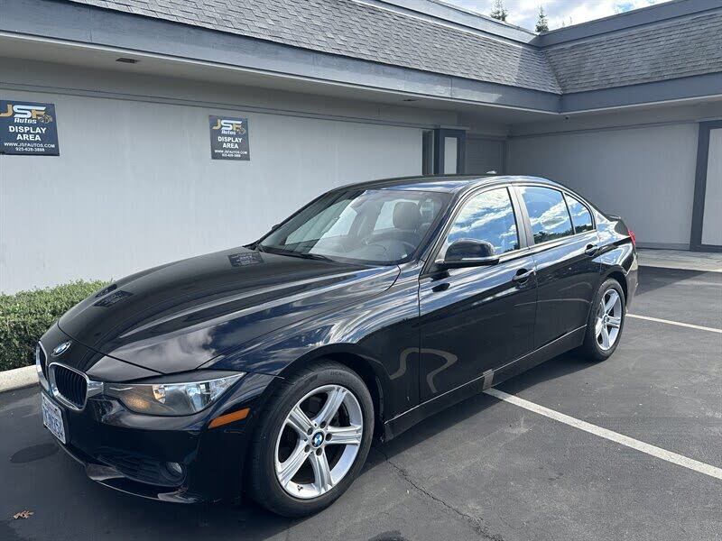 2015 BMW 3 Series 328i Sedan RWD