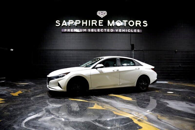 2023 Hyundai Elantra SEL FWD