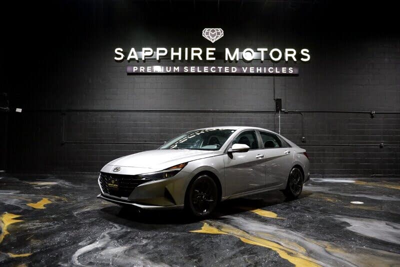2023 Hyundai Elantra SEL FWD
