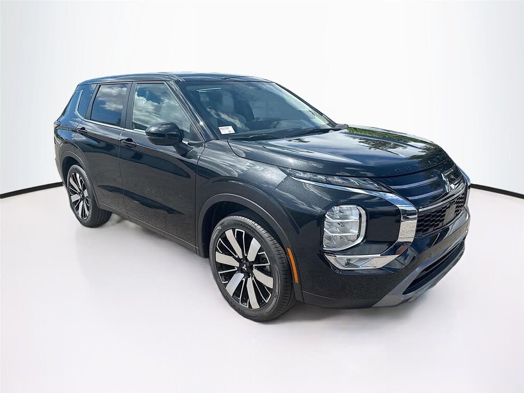 2025 Mitsubishi Outlander SE FWD