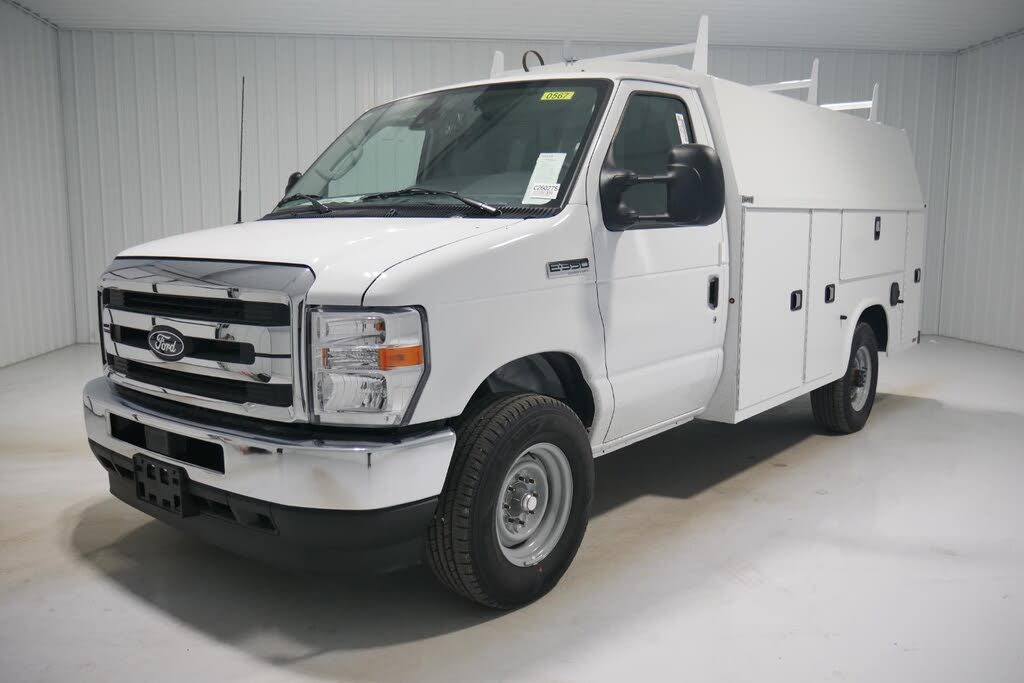 2026 Ford E-Series Chassis E-350 SD Cutaway 138 RWD