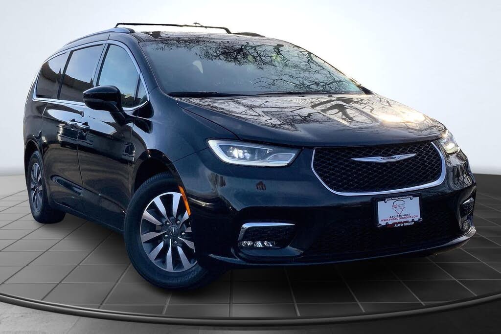 2021 Chrysler Pacifica Hybrid Touring L FWD