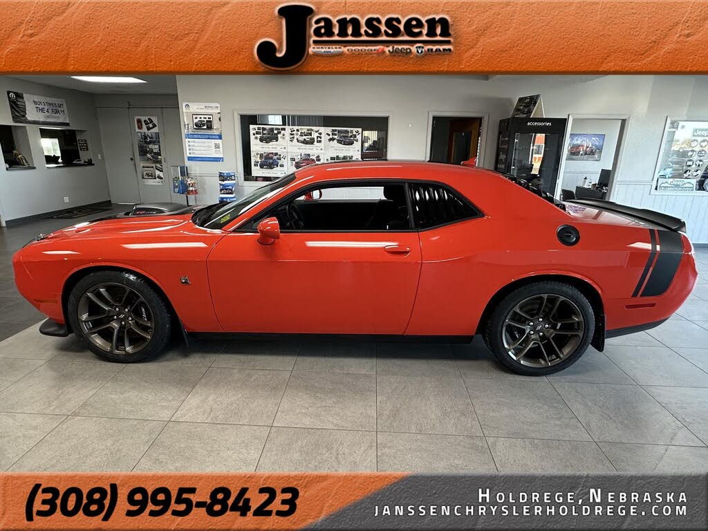 2022 Dodge Challenger R/T Scat Pack RWD