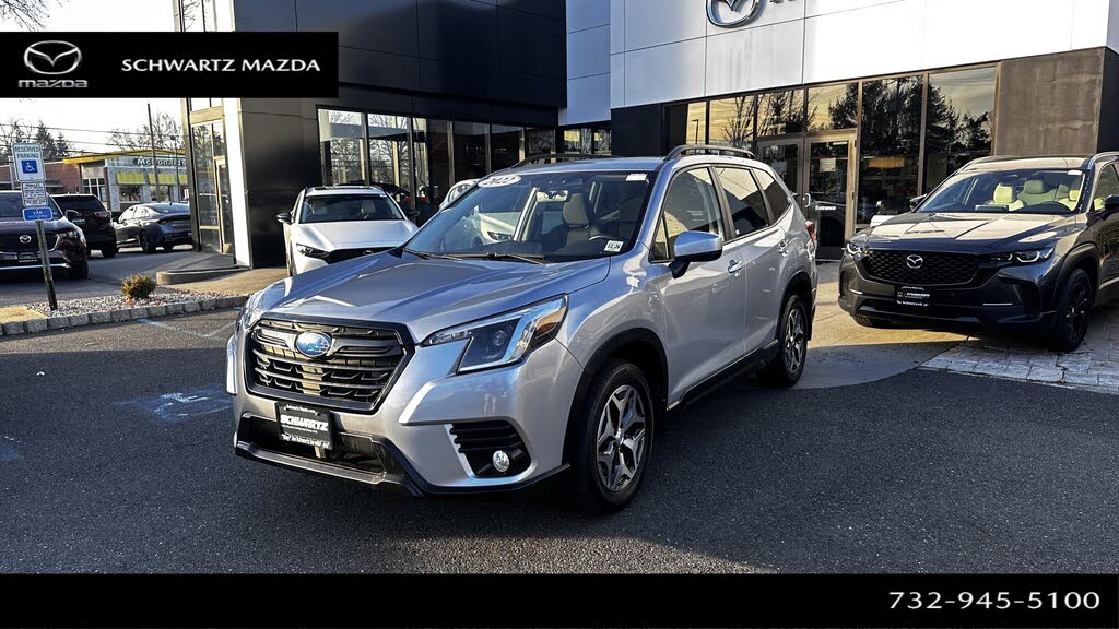 2022 Subaru Forester Premium Crossover AWD