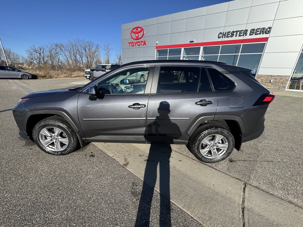 2025 Toyota RAV4 XLE AWD