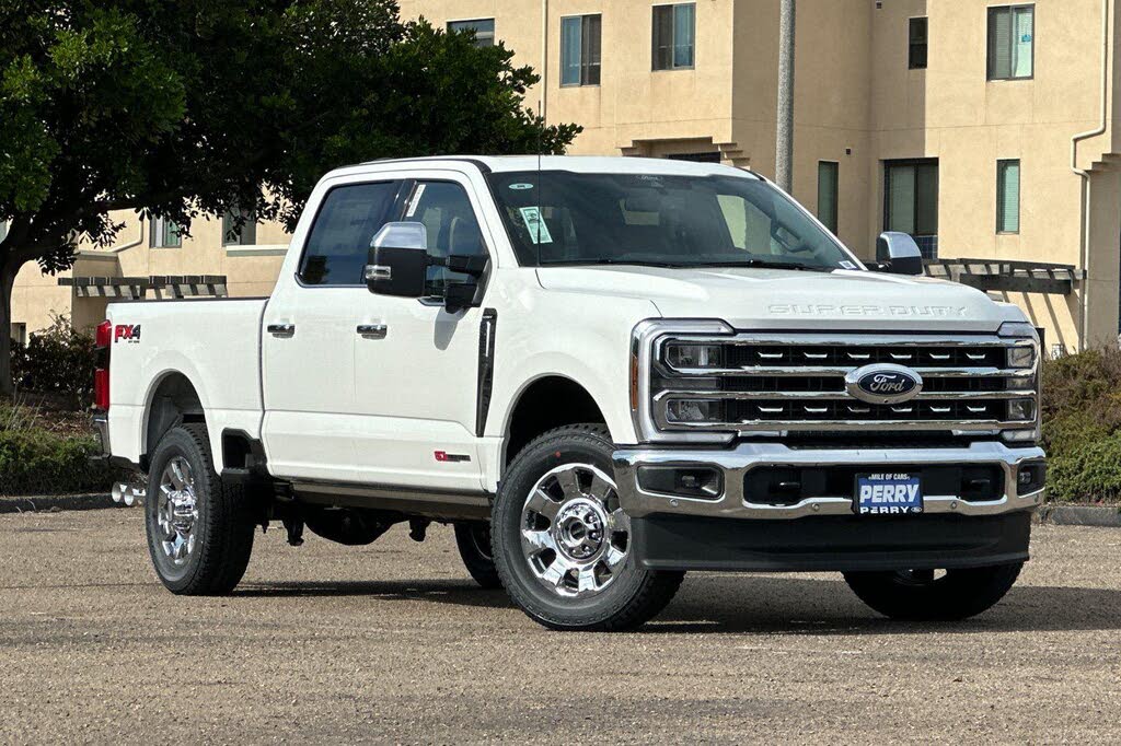 2026 Ford F-250 Super Duty Lariat Crew Cab 4WD