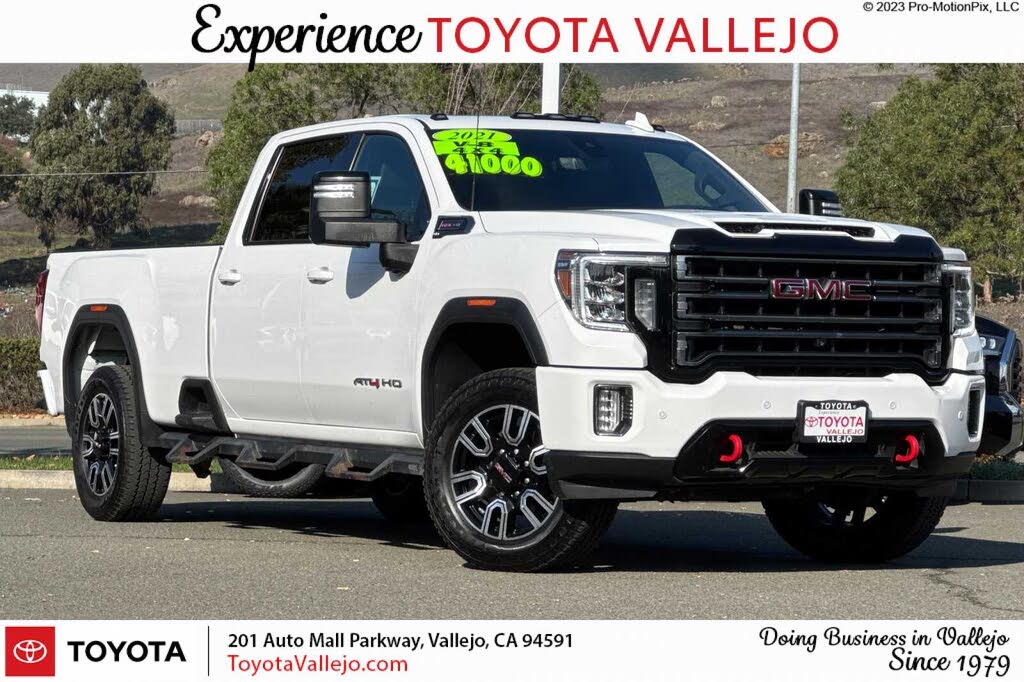 2021 GMC Sierra 2500HD AT4 Crew Cab 4WD