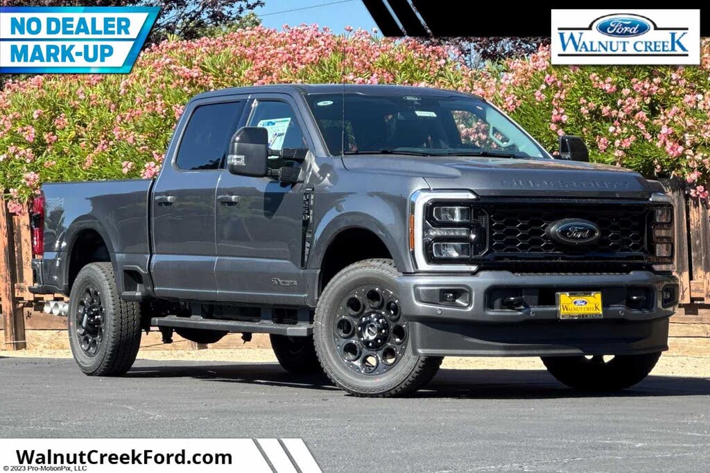 2025 Ford F-250 Super Duty Lariat Crew Cab 4WD