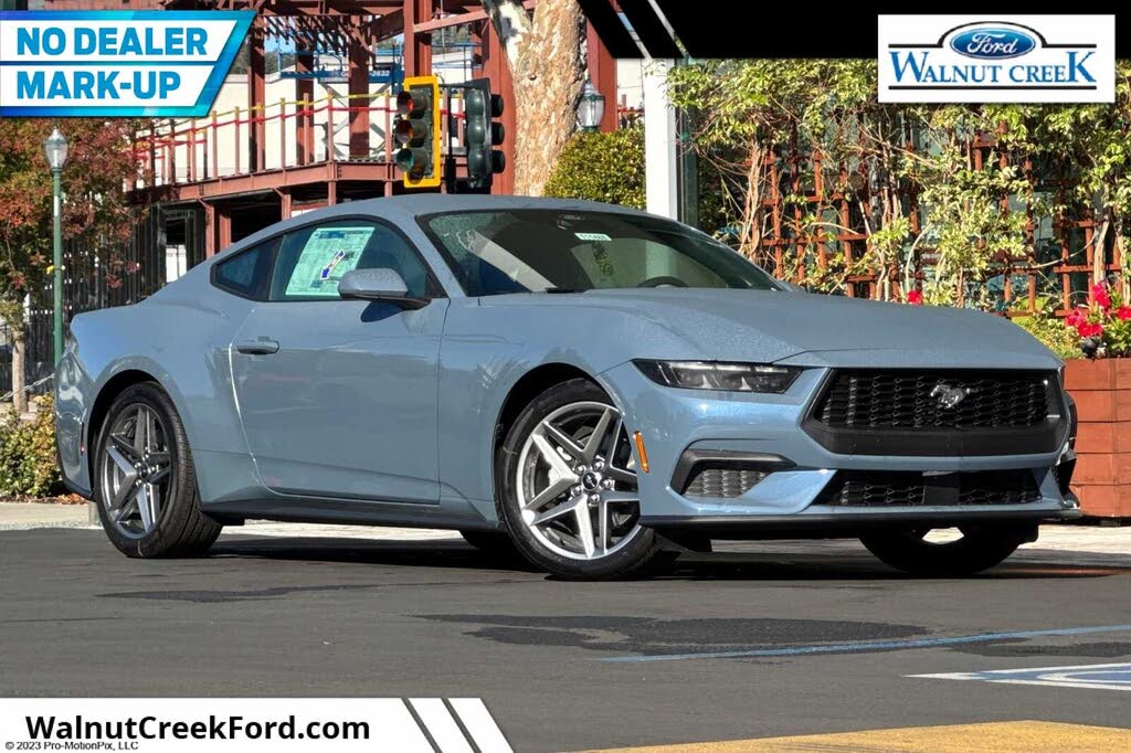 2025 Ford Mustang EcoBoost Fastback RWD