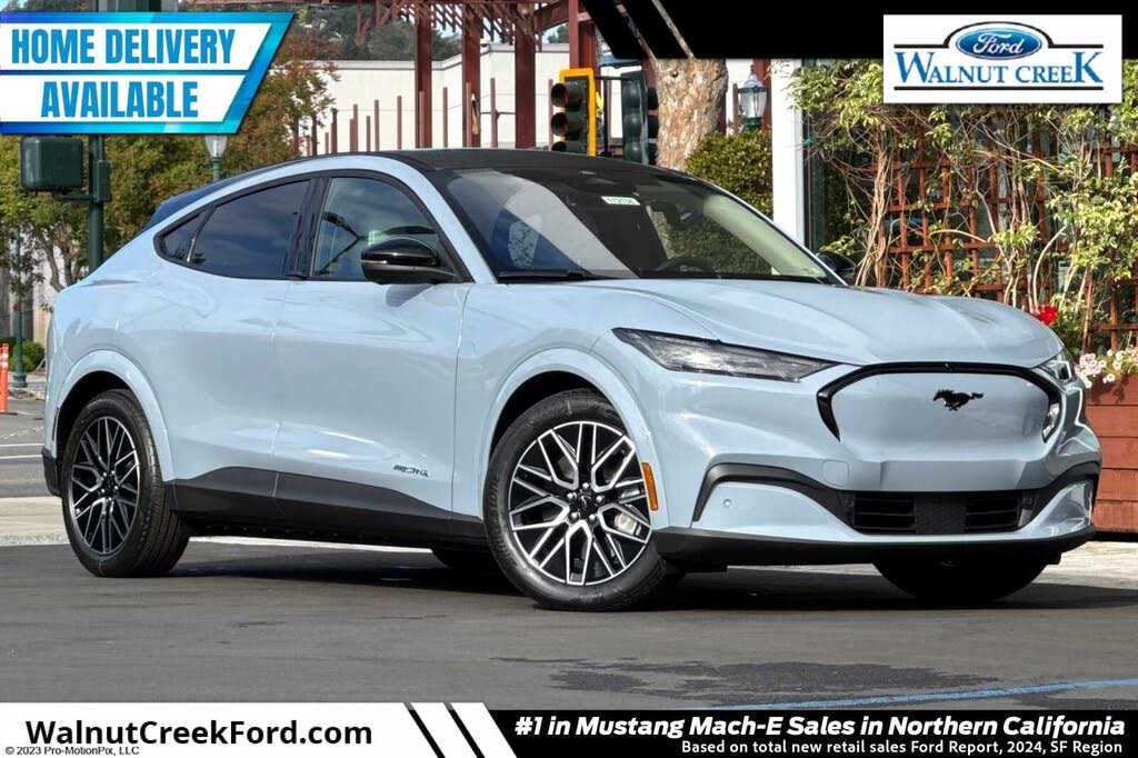 2025 Ford Mustang Mach-E Premium AWD