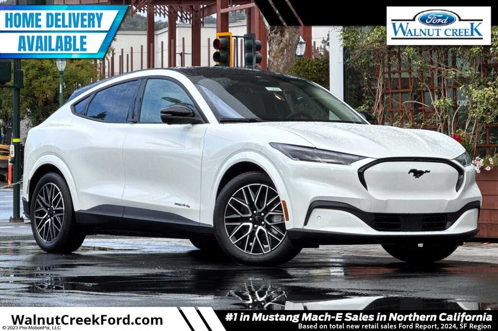 2025 Ford Mustang Mach-E Premium AWD