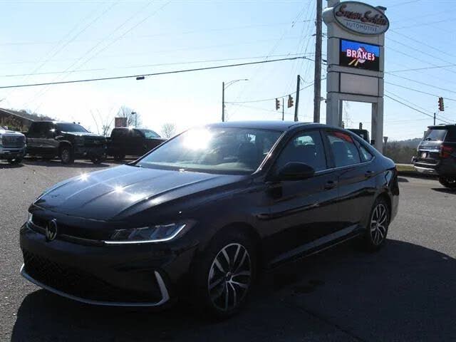 2025 Volkswagen Jetta SE FWD