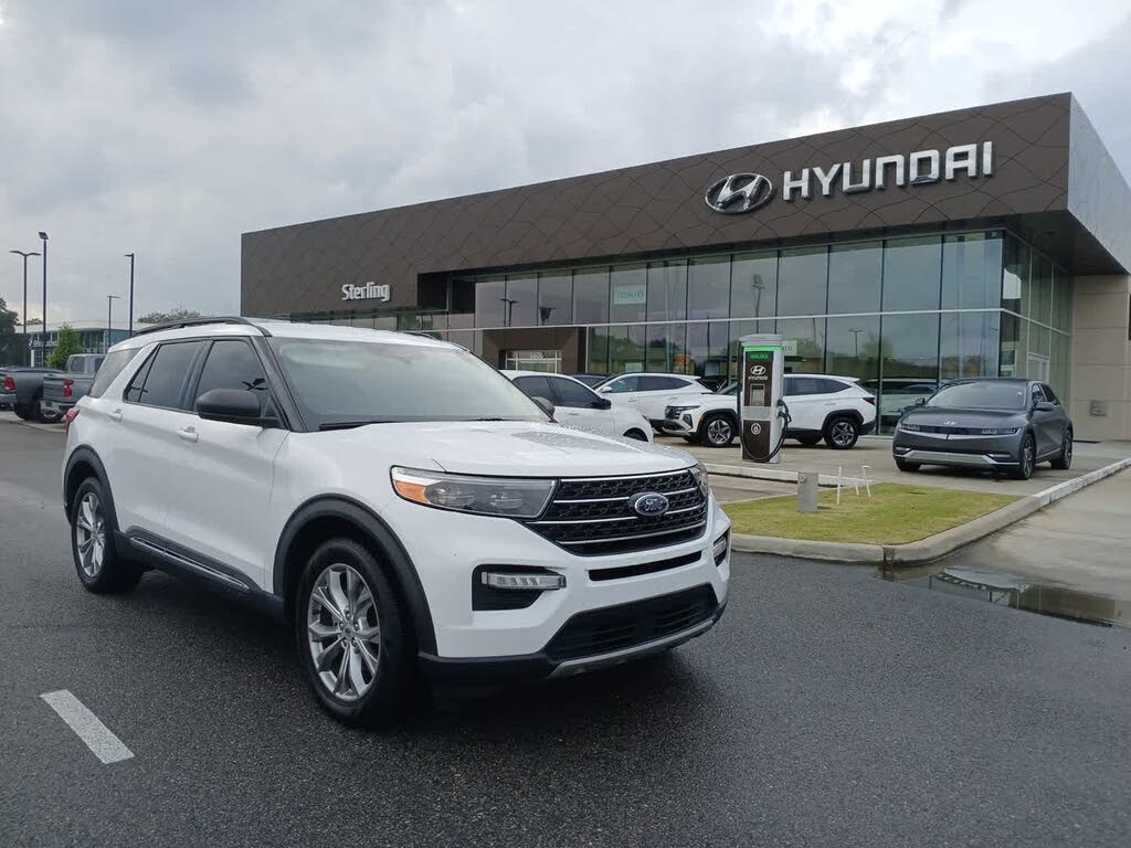 2020 Ford Explorer XLT RWD