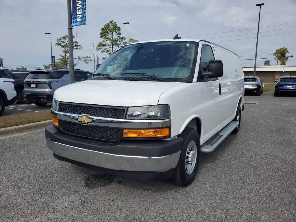 2024 Chevrolet Express Cargo 2500 RWD