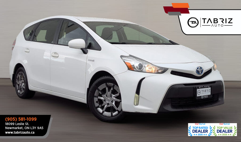 2017 Toyota Prius v Five FWD