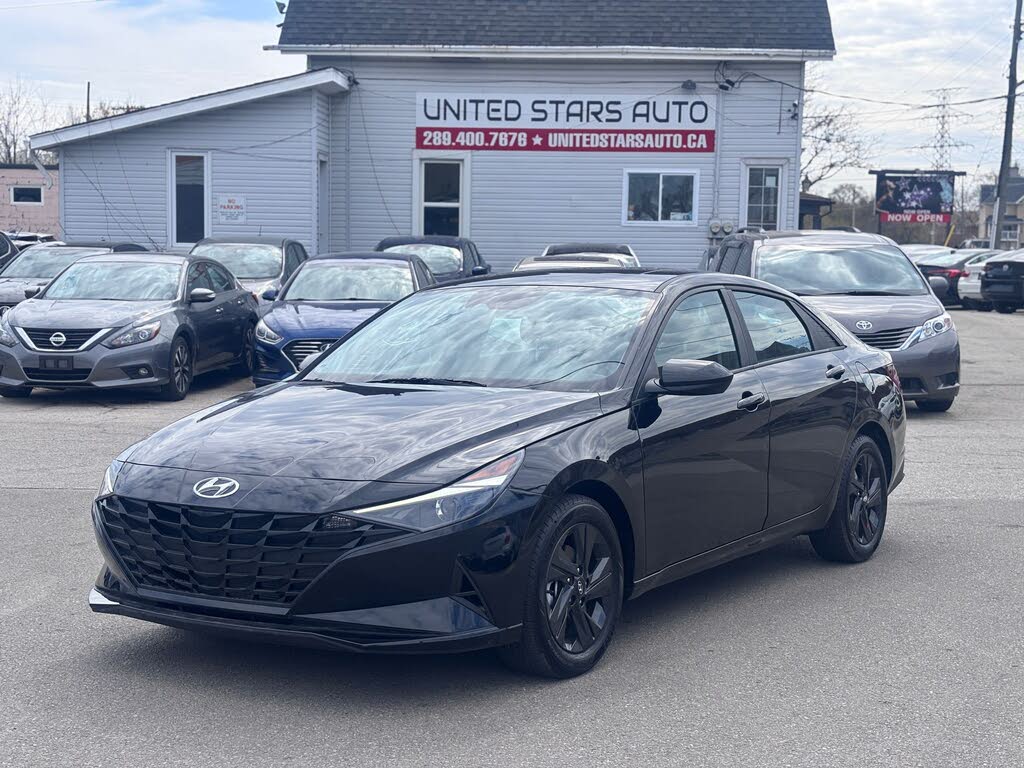 Hyundai Elantra SEL FWD 2023