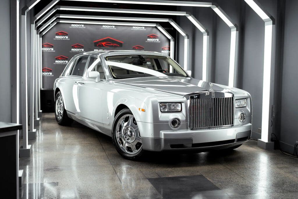 2005 Rolls-Royce Phantom Base