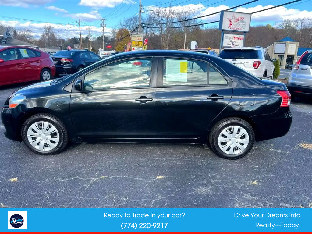 2010 Toyota Yaris Sedan