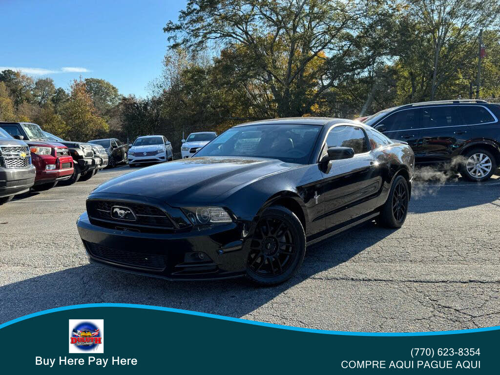 2013 Ford Mustang V6 Premium Coupe RWD