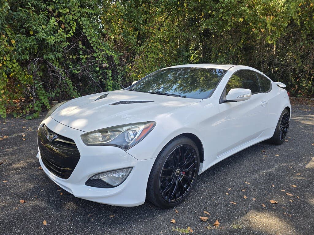2015 Hyundai Genesis Coupe 3.8 Ultimate RWD