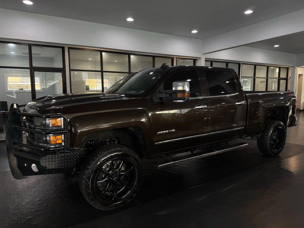 2018 Chevrolet Silverado 3500HD LTZ Crew Cab 4WD