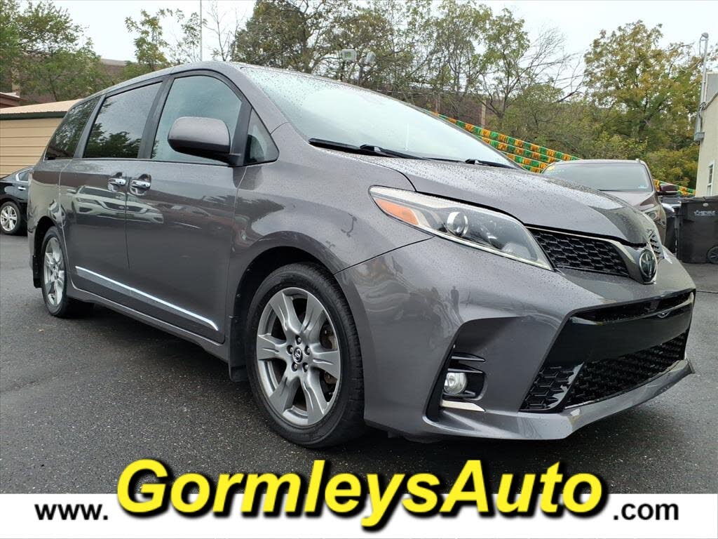 2018 Toyota Sienna SE 8-Passenger FWD