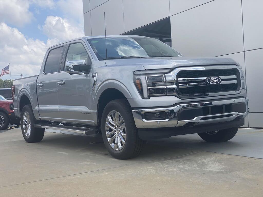 2025 Ford F-150 Lariat SuperCrew 4WD