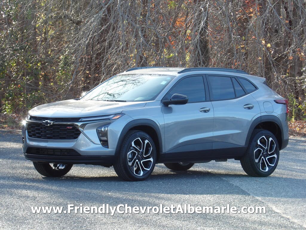 2025 Chevrolet Trax RS with 2RS FWD