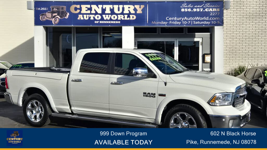 2017 RAM 1500 Laramie Crew Cab 4WD
